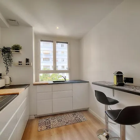 Appartement Immogroom - Spacieux 3 Pièces - Garage - Terrasse - Climatisation *